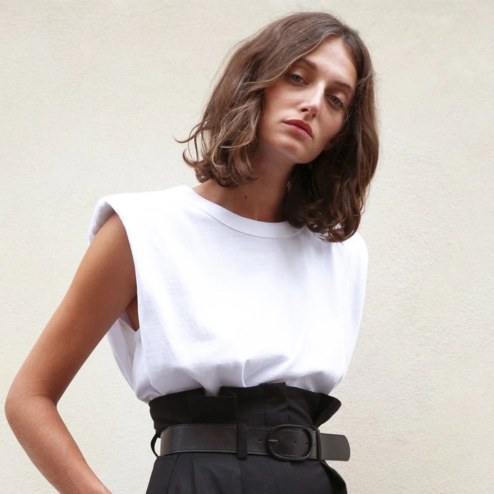 The Frankie Shop EVA PADDED SHOULDER MUSCLE T-SHIRT